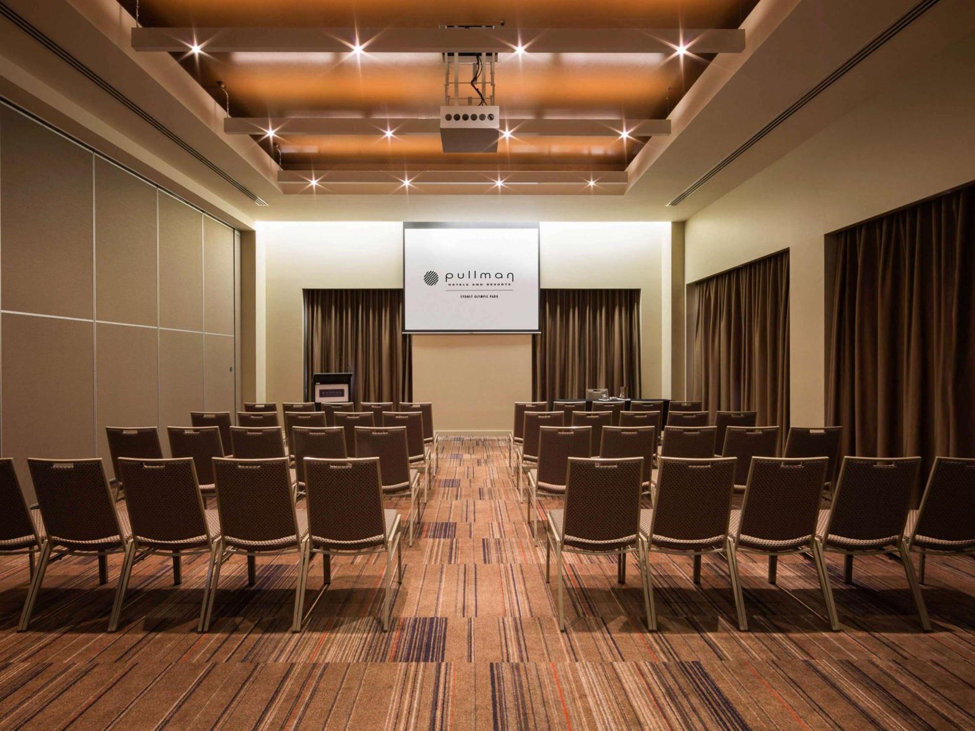 Pullman Sydney Olympic Park Hotel Exterior photo Meeting room