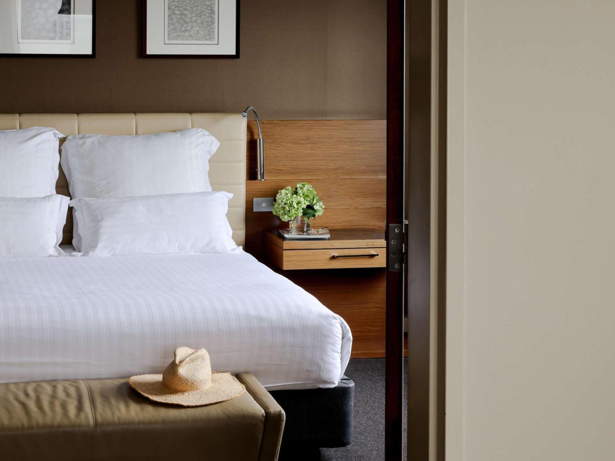 Pullman Sydney Olympic Park Hotel Exterior photo A bedroom at the Mandarin Oriental, London