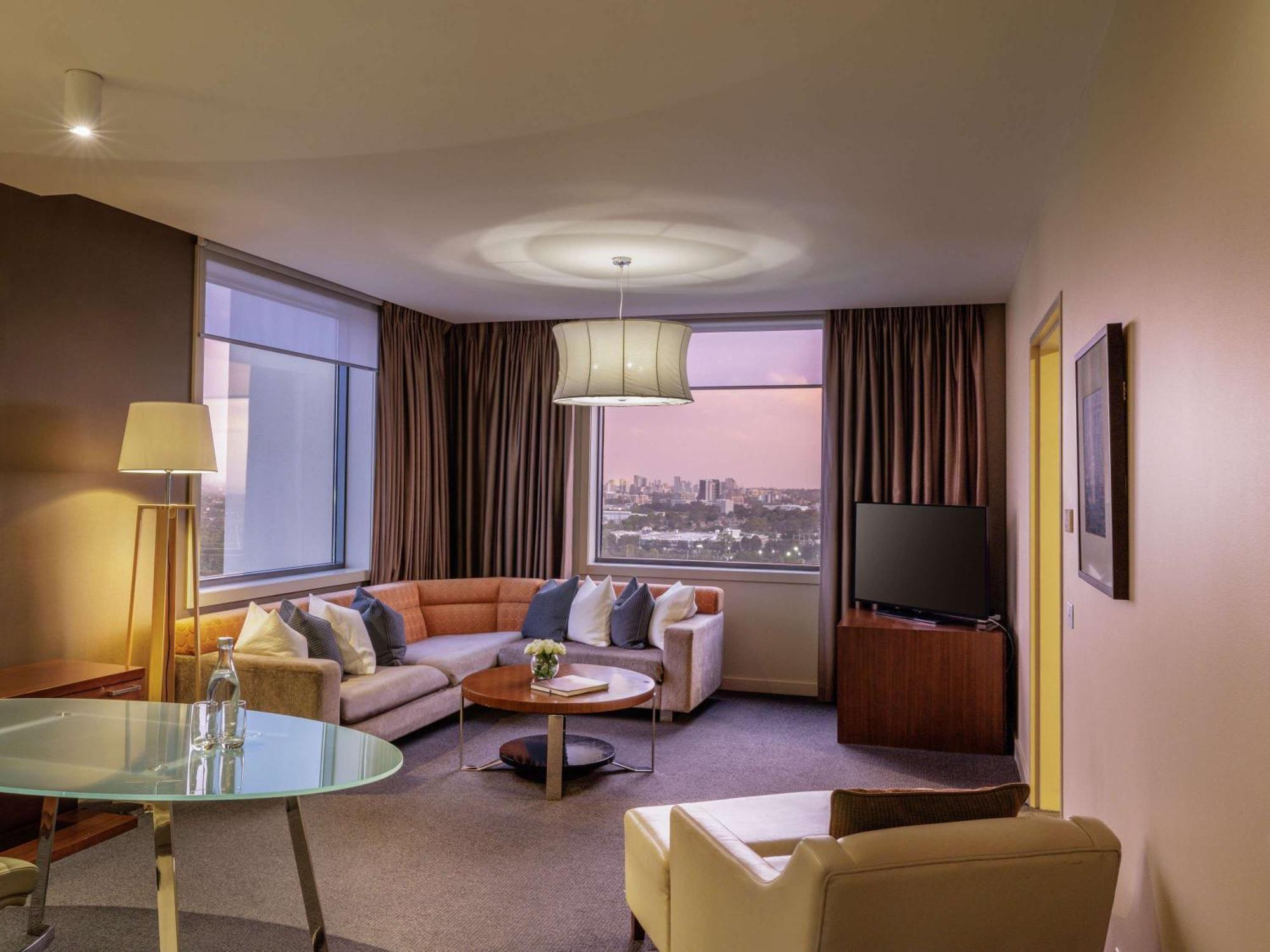 Pullman Sydney Olympic Park Hotel Exterior photo