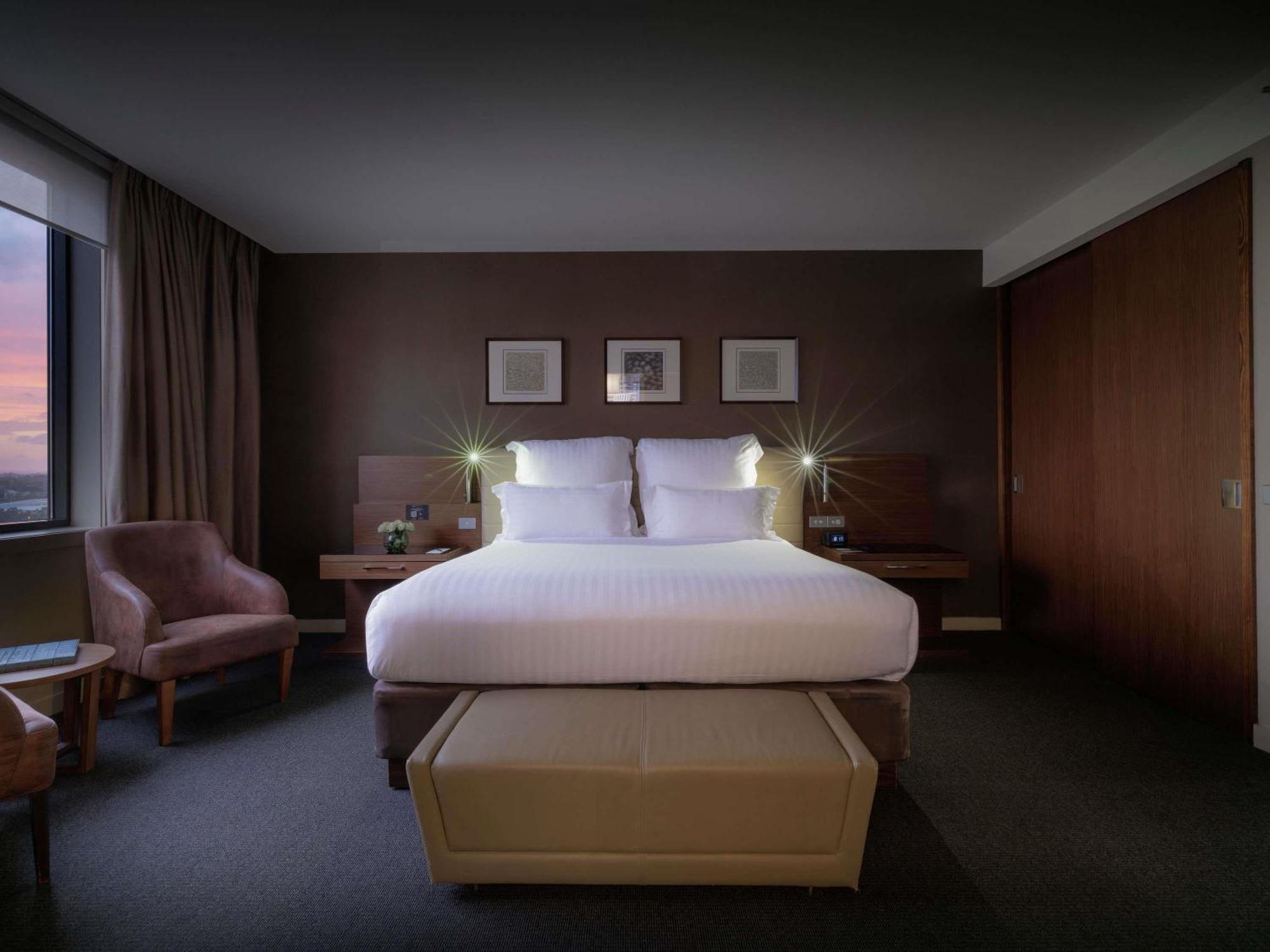 Pullman Sydney Olympic Park Hotel Exterior photo